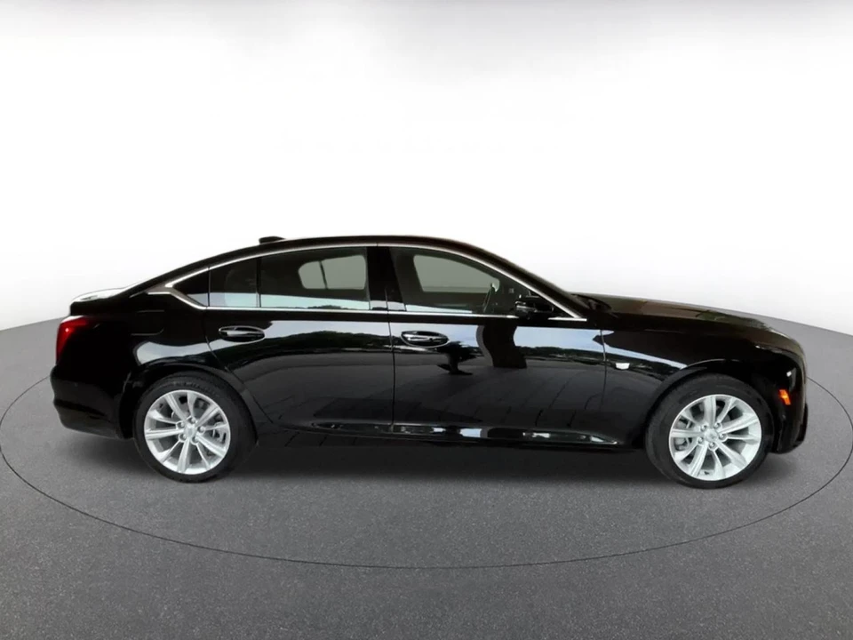 2026 Cadillac CT5 - Image 18 of 31
