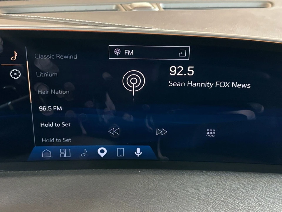 2026 Cadillac CT5 - Image 23 of 31