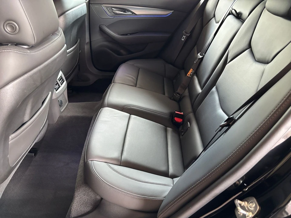 2026 Cadillac CT5 - Image 30 of 31