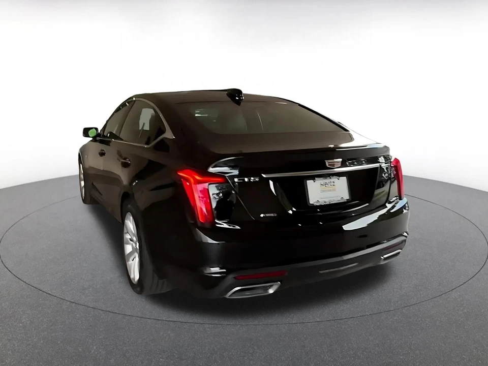 2026 Cadillac CT5 - Image 13 of 31