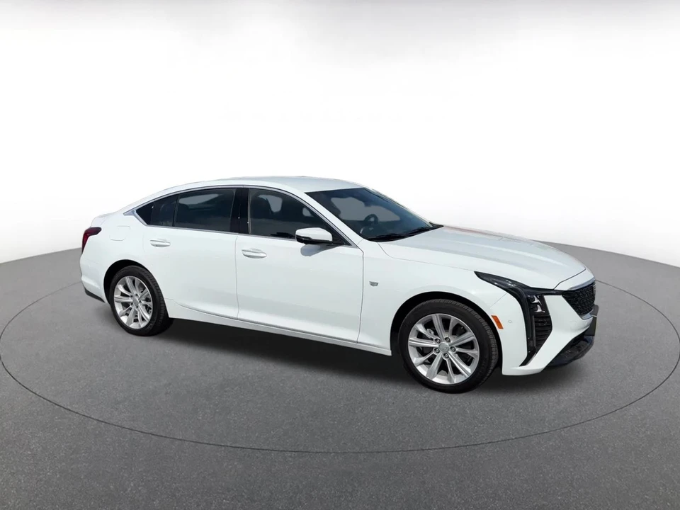 2026 Cadillac CT5 - Image 2 of 31