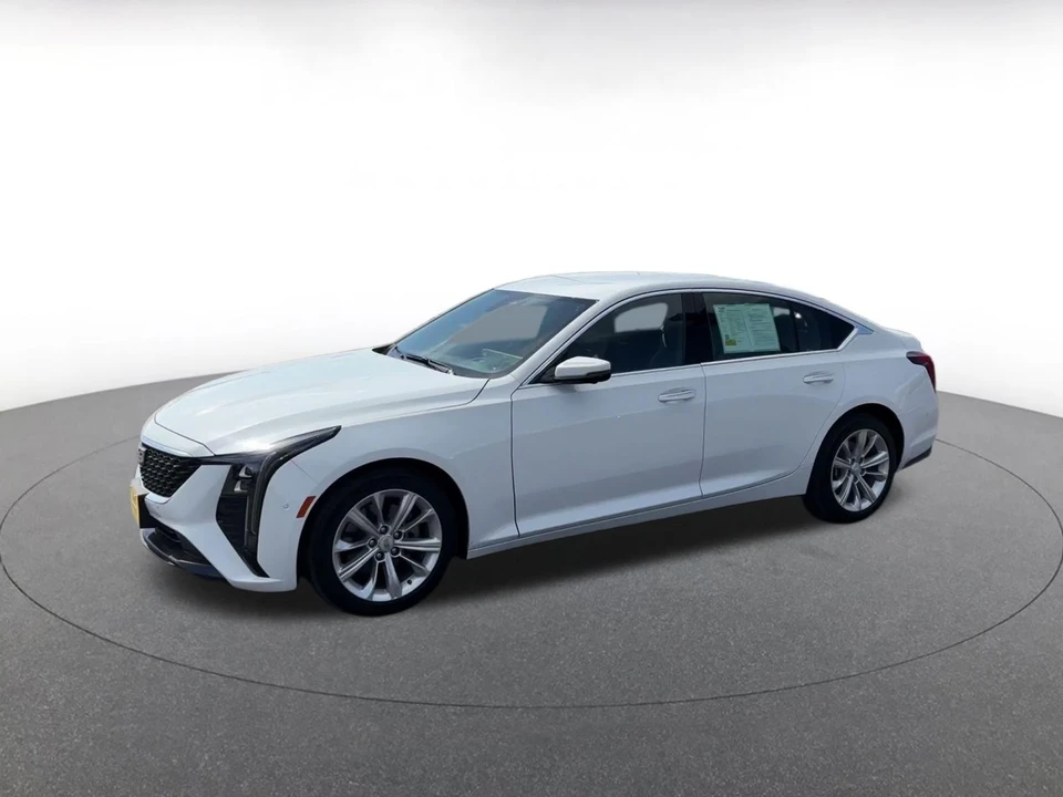 2026 Cadillac CT5 - Image 8 of 31