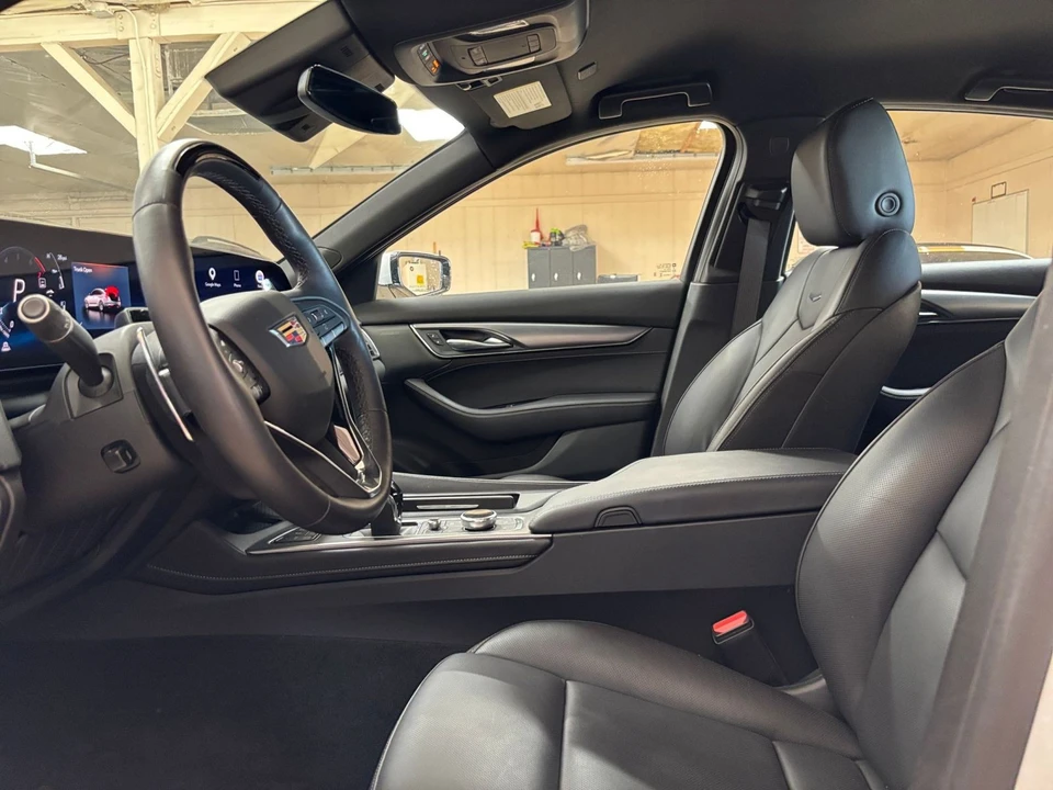 2026 Cadillac CT5 - Image 30 of 31