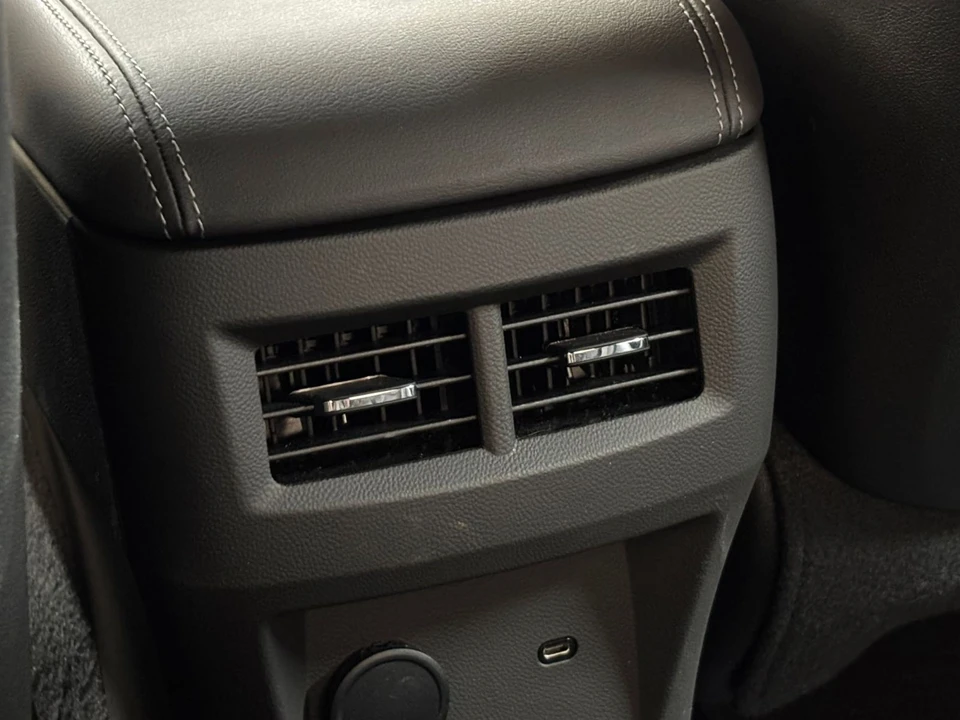 2026 Cadillac CT5 - Image 26 of 31