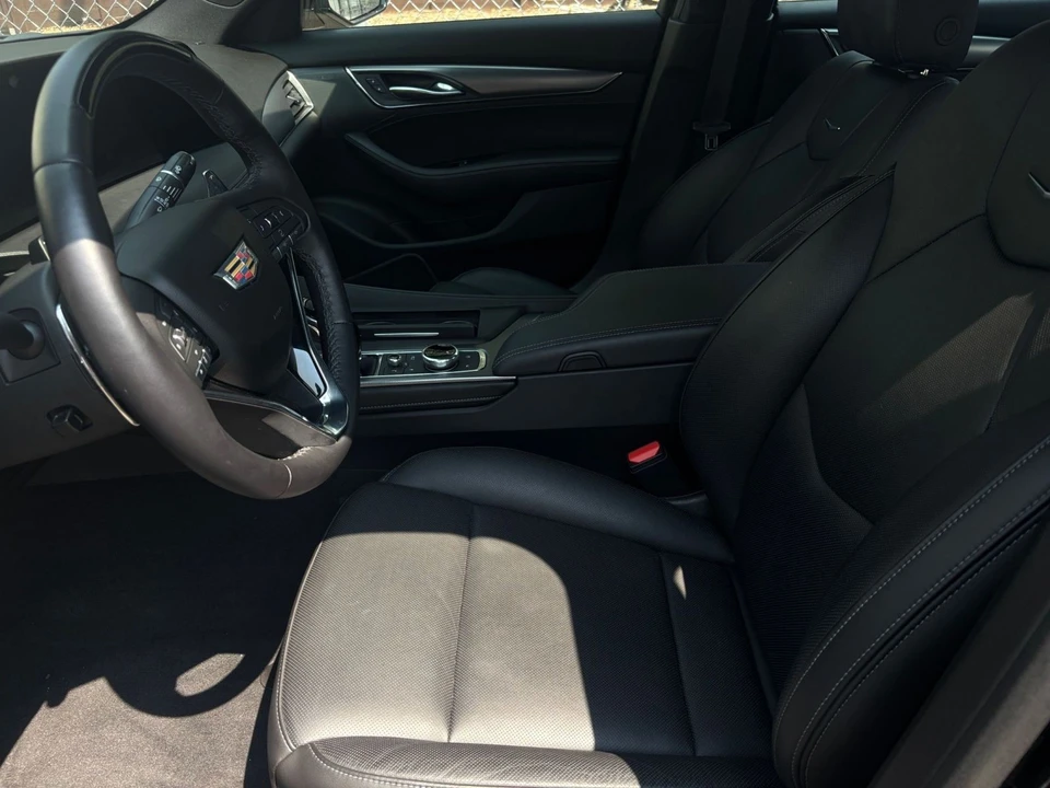 2026 Cadillac CT5 - Image 27 of 31