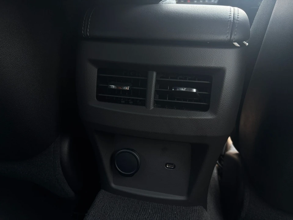 2026 Cadillac CT5 - Image 23 of 31