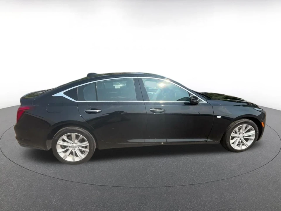 2026 Cadillac CT5 - Image 17 of 31
