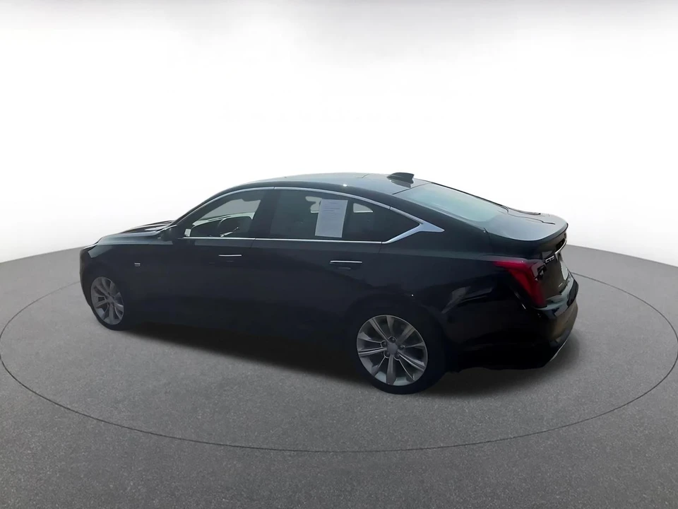 2026 Cadillac CT5 - Image 14 of 31