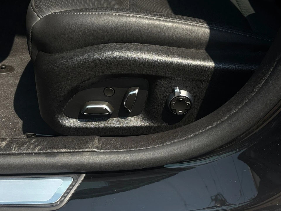 2026 Cadillac CT5 - Image 22 of 31