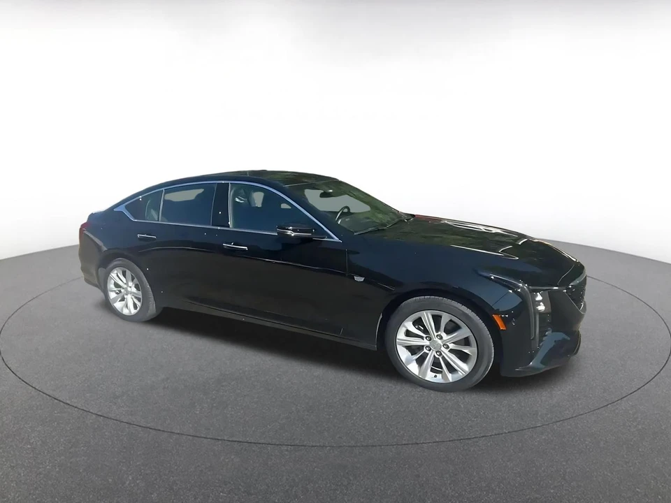 2026 Cadillac CT5 - Image 2 of 31