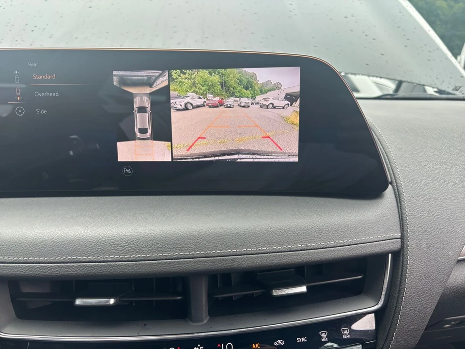 2026 Cadillac CT5 - Image 27 of 31