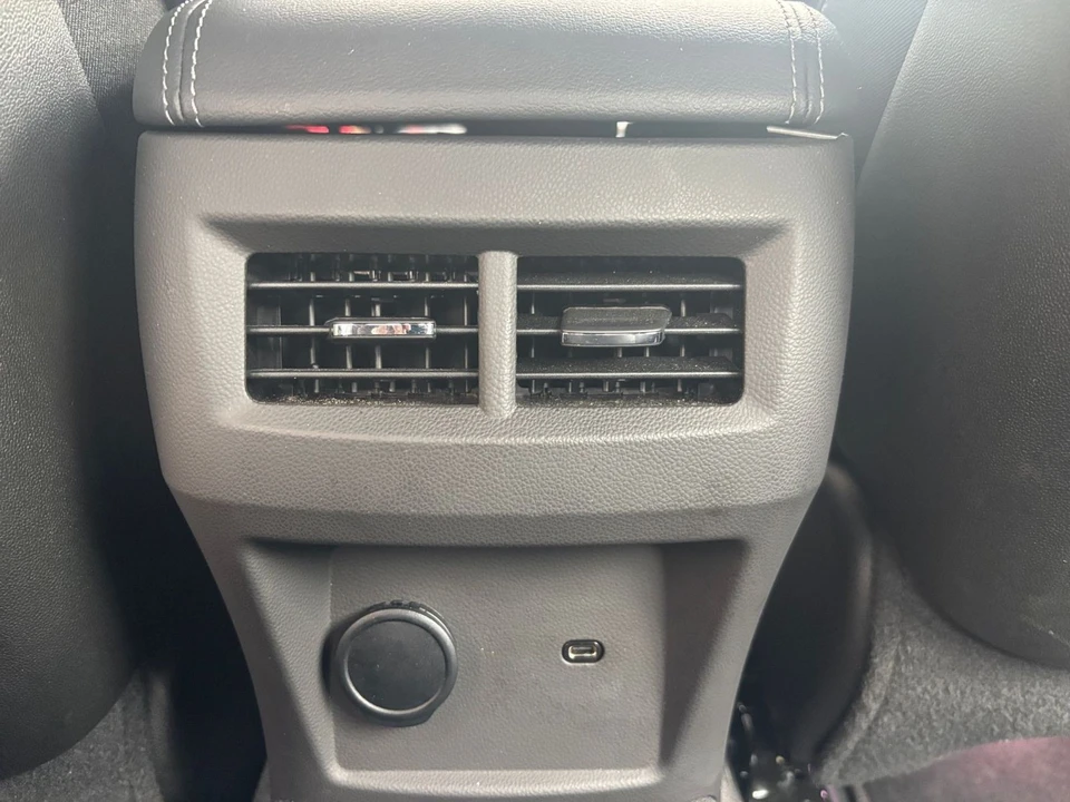 2026 Cadillac CT5 - Image 26 of 31