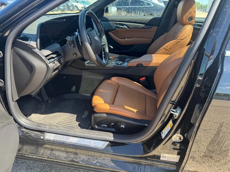2026 Cadillac CT5 - Image 10 of 14
