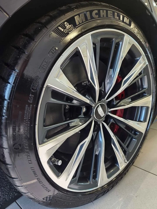 2026 Cadillac CT5-V Blackwing - Image 10 of 18