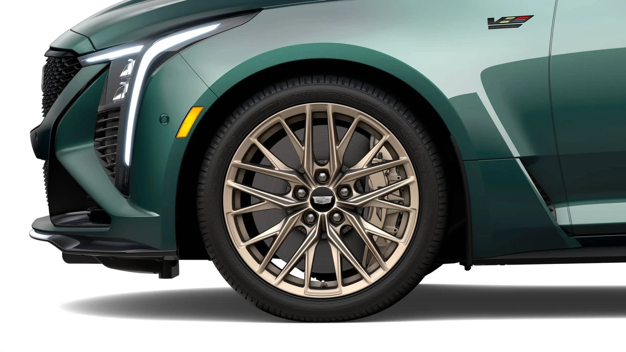 2026 Cadillac CT5-V Blackwing - Image 7 of 11