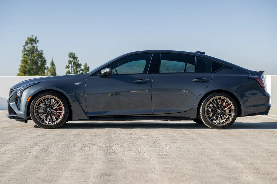 2026 Cadillac CT5-V Blackwing - Image 8 of 31
