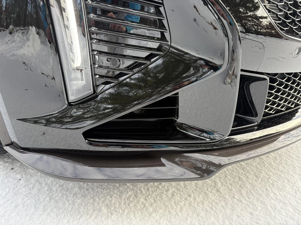 2026 Cadillac CT5-V Blackwing - Image 9 of 31