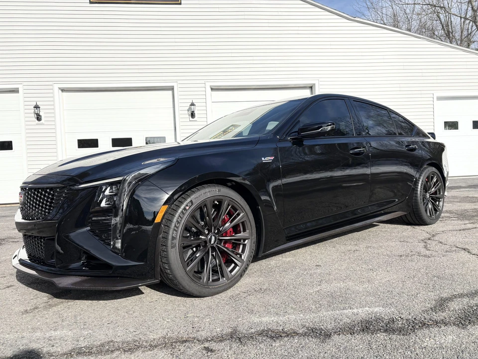 2026 Cadillac CT5-V Blackwing - Image 16 of 31