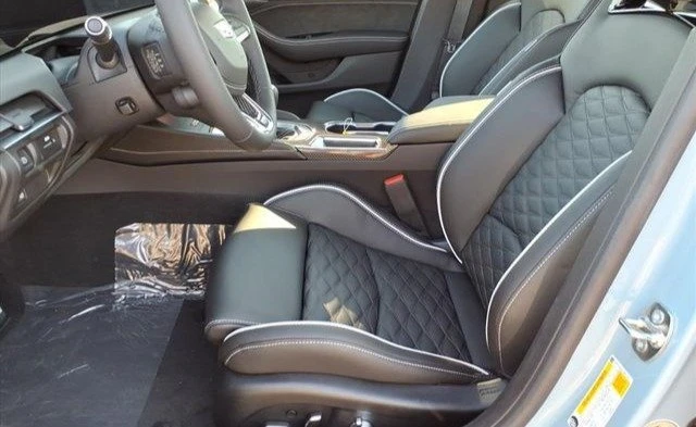 2026 Cadillac CT5-V Blackwing - Image 11 of 19