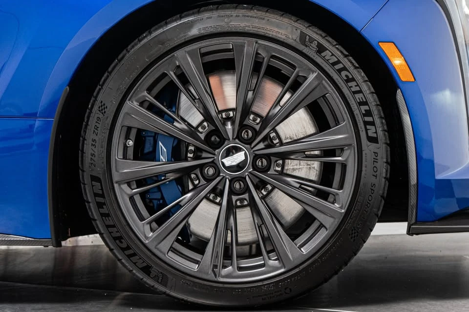 2026 Cadillac CT5-V Blackwing - Image 8 of 15