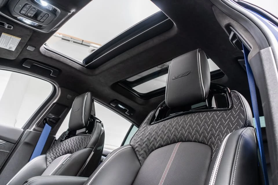 2026 Cadillac CT5-V Blackwing - Image 13 of 15
