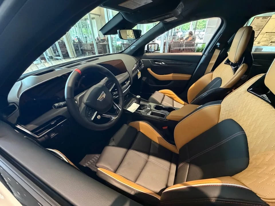 2026 Cadillac CT5-V Blackwing - Image 4 of 6