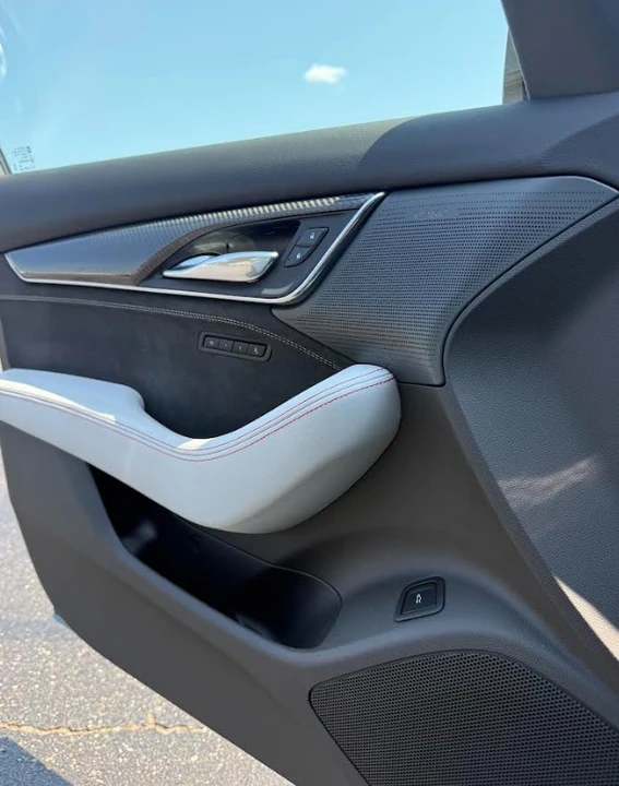 2026 Cadillac CT5-V Blackwing - Image 10 of 13
