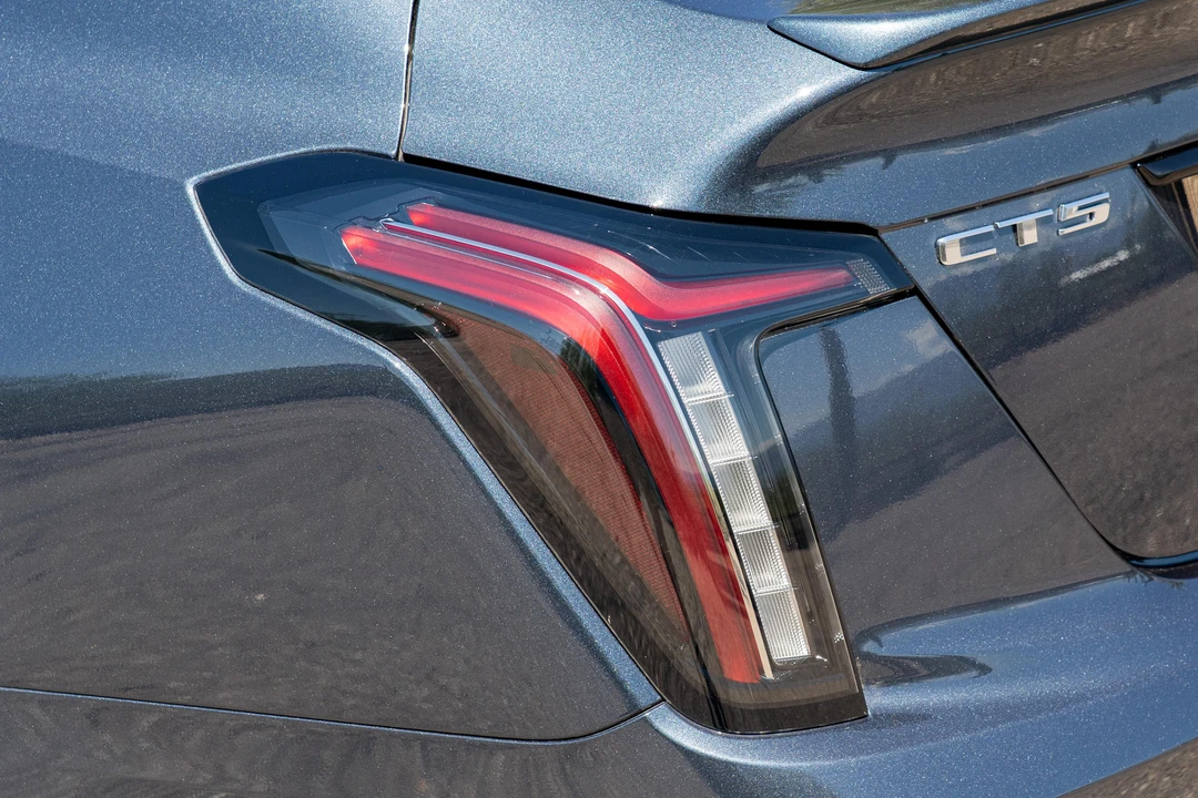 2026 Cadillac CT5-V Blackwing - Image 15 of 31
