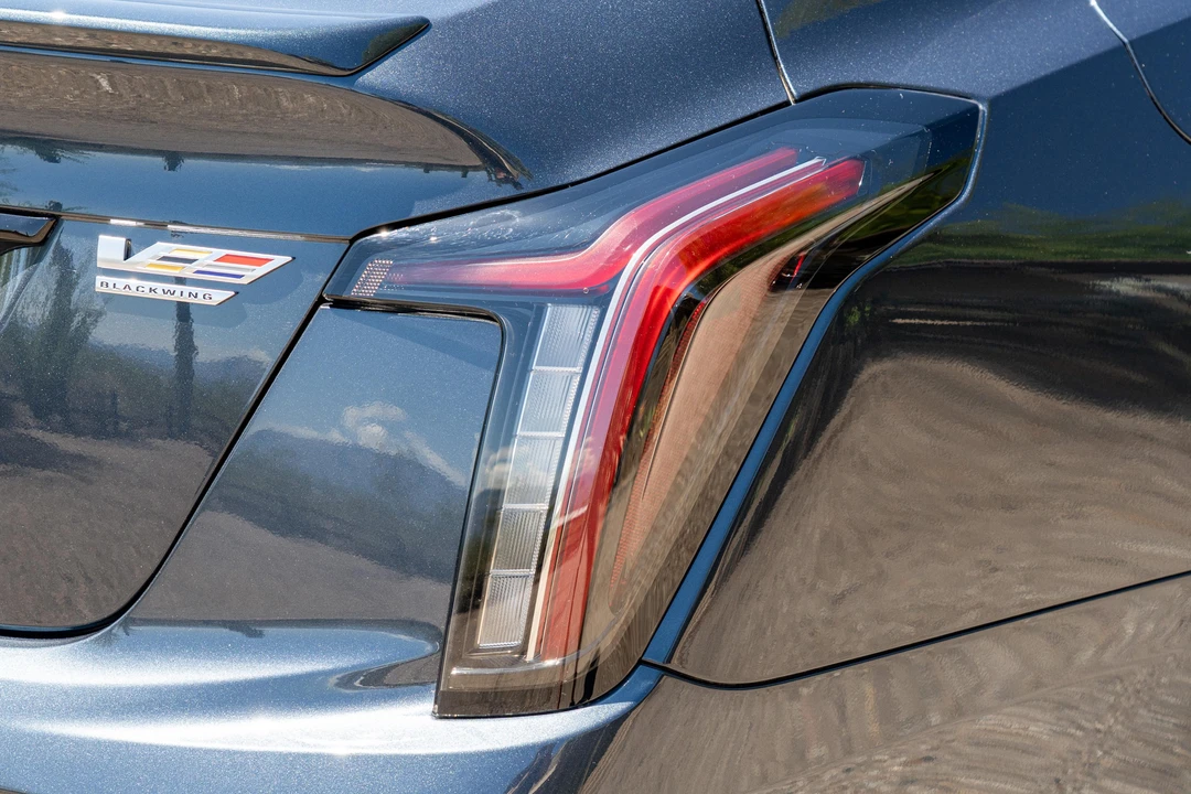 2026 Cadillac CT5-V Blackwing - Image 16 of 31