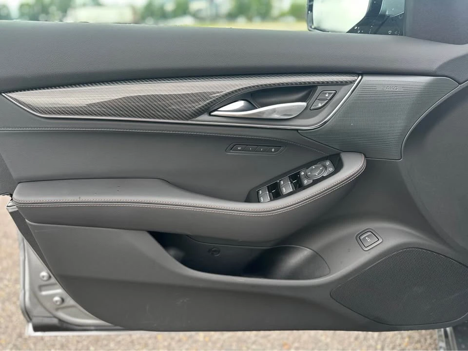 2026 Cadillac CT5-V - Image 10 of 11