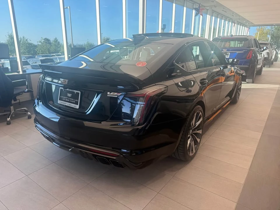 2026 Cadillac CT5-V Blackwing - Image 4 of 10