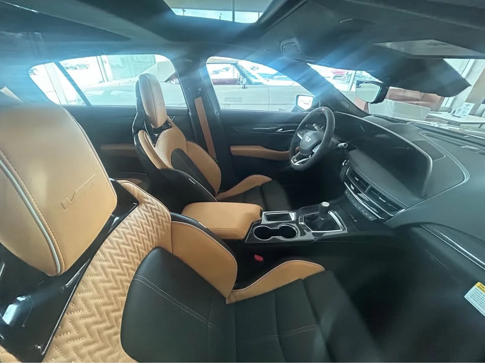 2026 Cadillac CT5-V Blackwing - Image 7 of 17