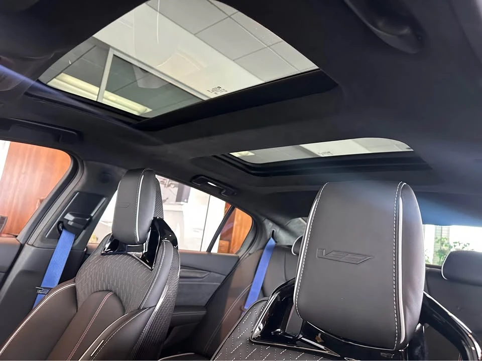 2026 Cadillac CT5-V Blackwing - Image 14 of 20
