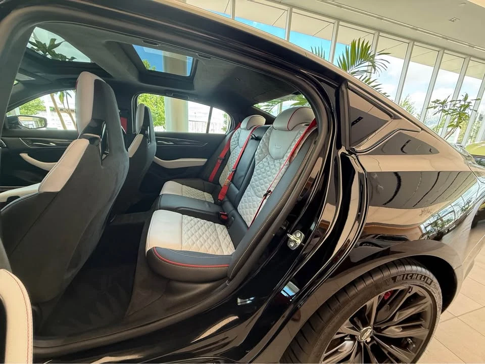 2026 Cadillac CT5-V Blackwing - Image 7 of 15