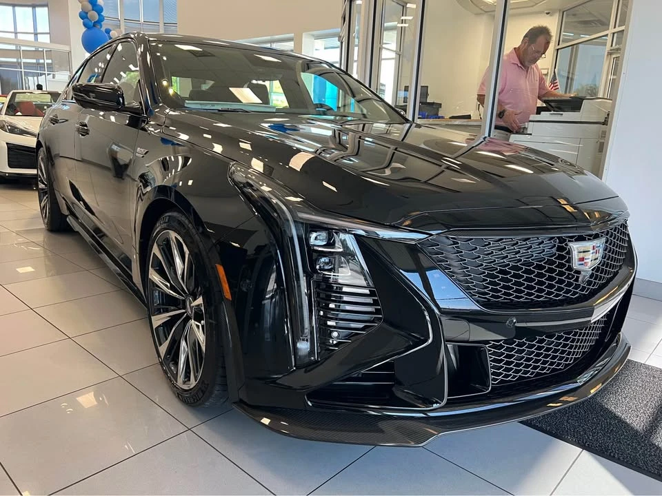 2026 Cadillac CT5-V Blackwing - Image 6 of 11
