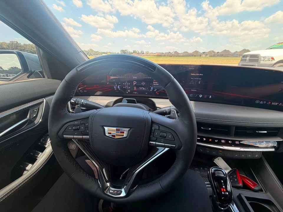 2026 Cadillac CT5-V Blackwing - Image 10 of 13