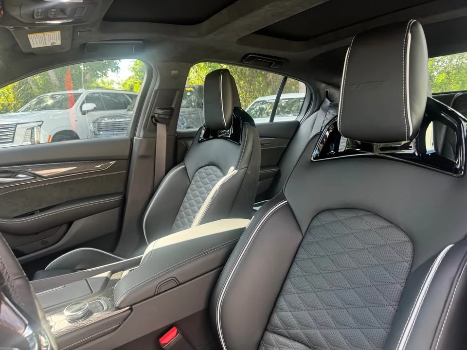 2026 Cadillac CT5-V Blackwing - Image 11 of 13