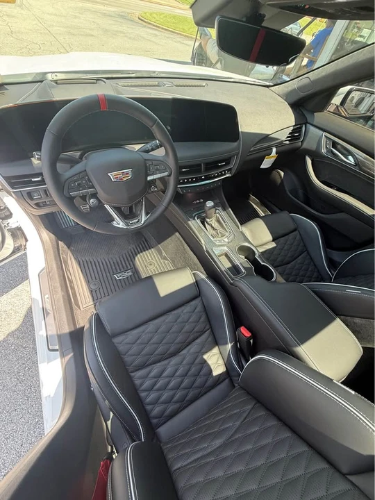 2026 Cadillac CT5-V Blackwing - Image 7 of 9