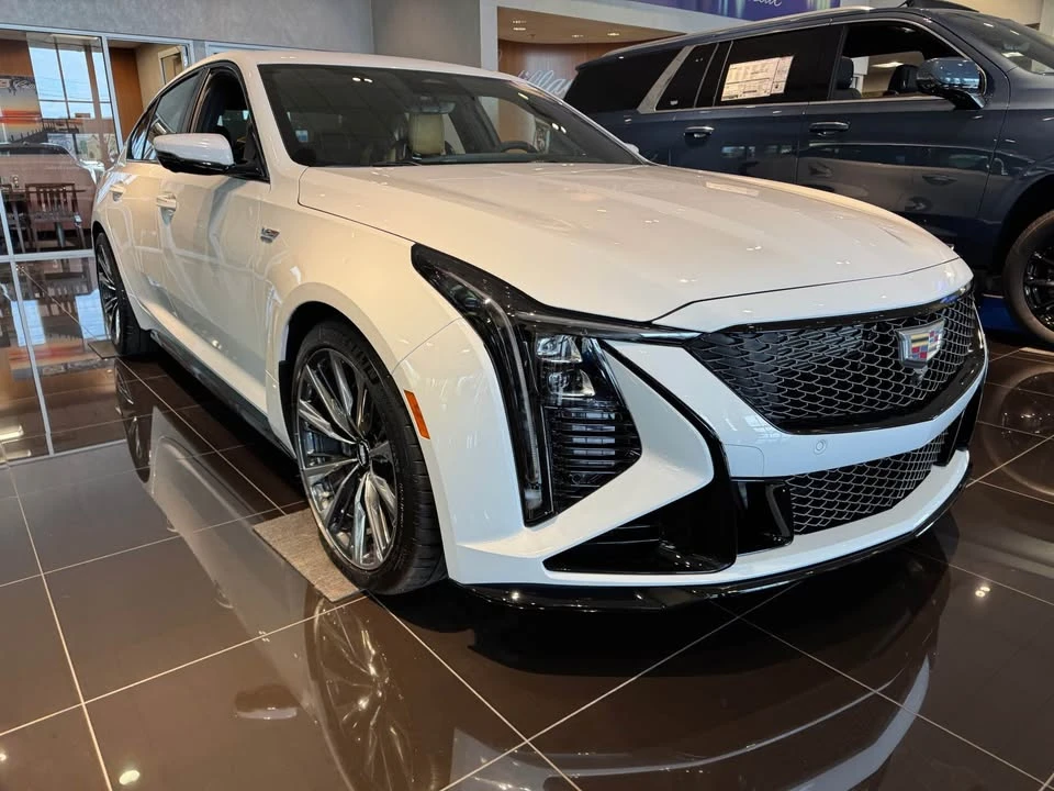 2026 Cadillac CT5-V Blackwing - Image 9 of 15