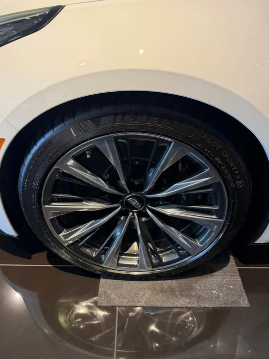 2026 Cadillac CT5-V Blackwing - Image 7 of 19