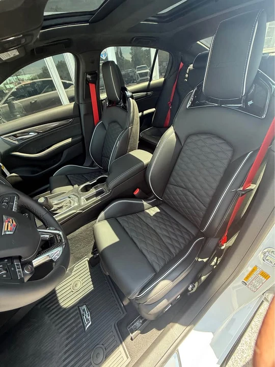 2026 Cadillac CT5-V Blackwing - Image 8 of 9