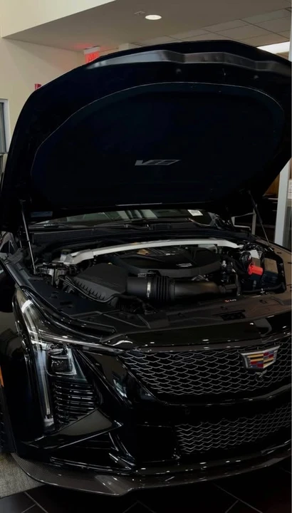 2026 Cadillac CT5-V Blackwing - Image 10 of 10