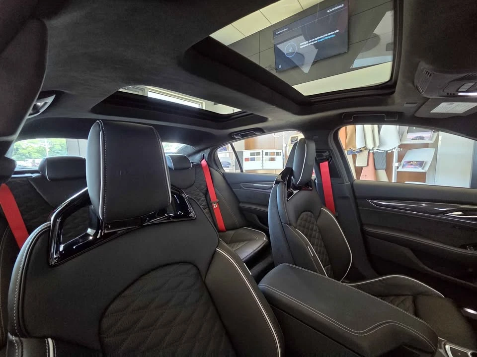 2026 Cadillac CT5-V Blackwing - Image 14 of 17