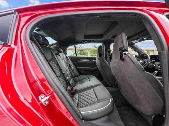2026 Cadillac CT5-V Blackwing - Image 9 of 18