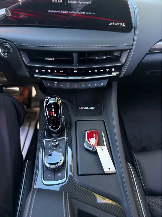 2026 Cadillac CT5-V Blackwing - Image 13 of 20