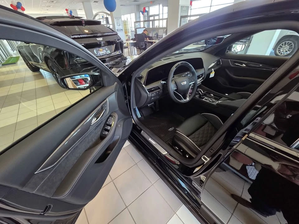 2026 Cadillac CT5-V Blackwing - Image 13 of 17