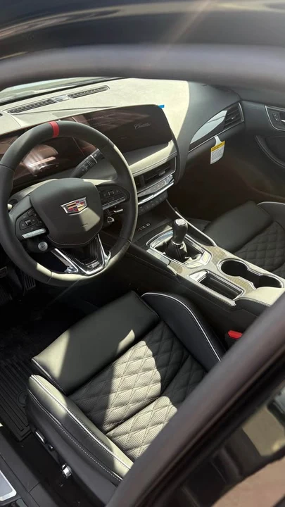 2026 Cadillac CT5-V Blackwing - Image 5 of 8