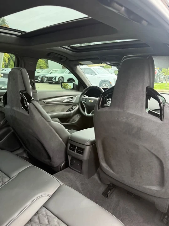 2026 Cadillac CT5-V Blackwing - Image 4 of 11