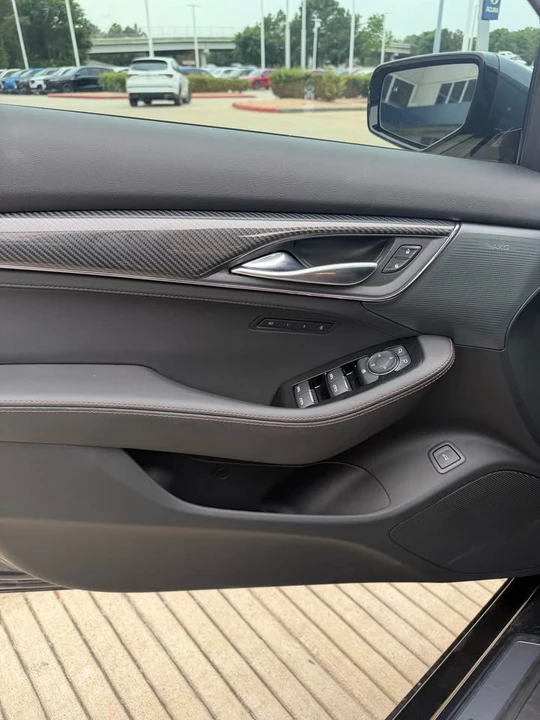 2026 Cadillac CT5-V - Image 15 of 19