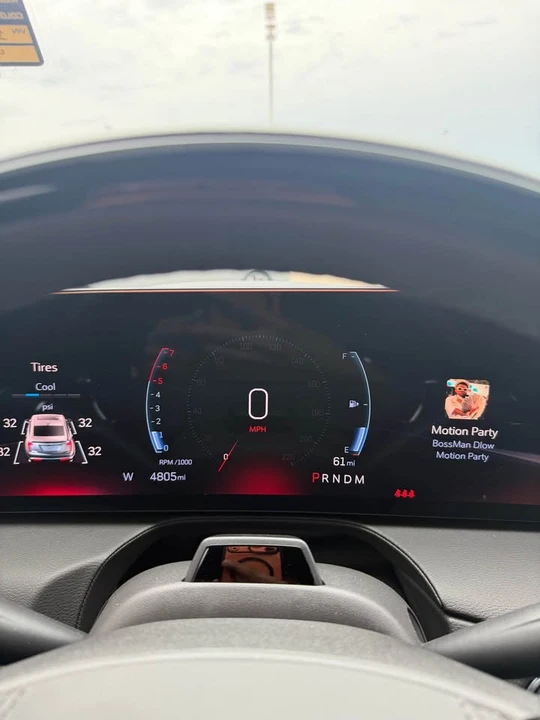 2026 Cadillac CT5-V - Image 10 of 19